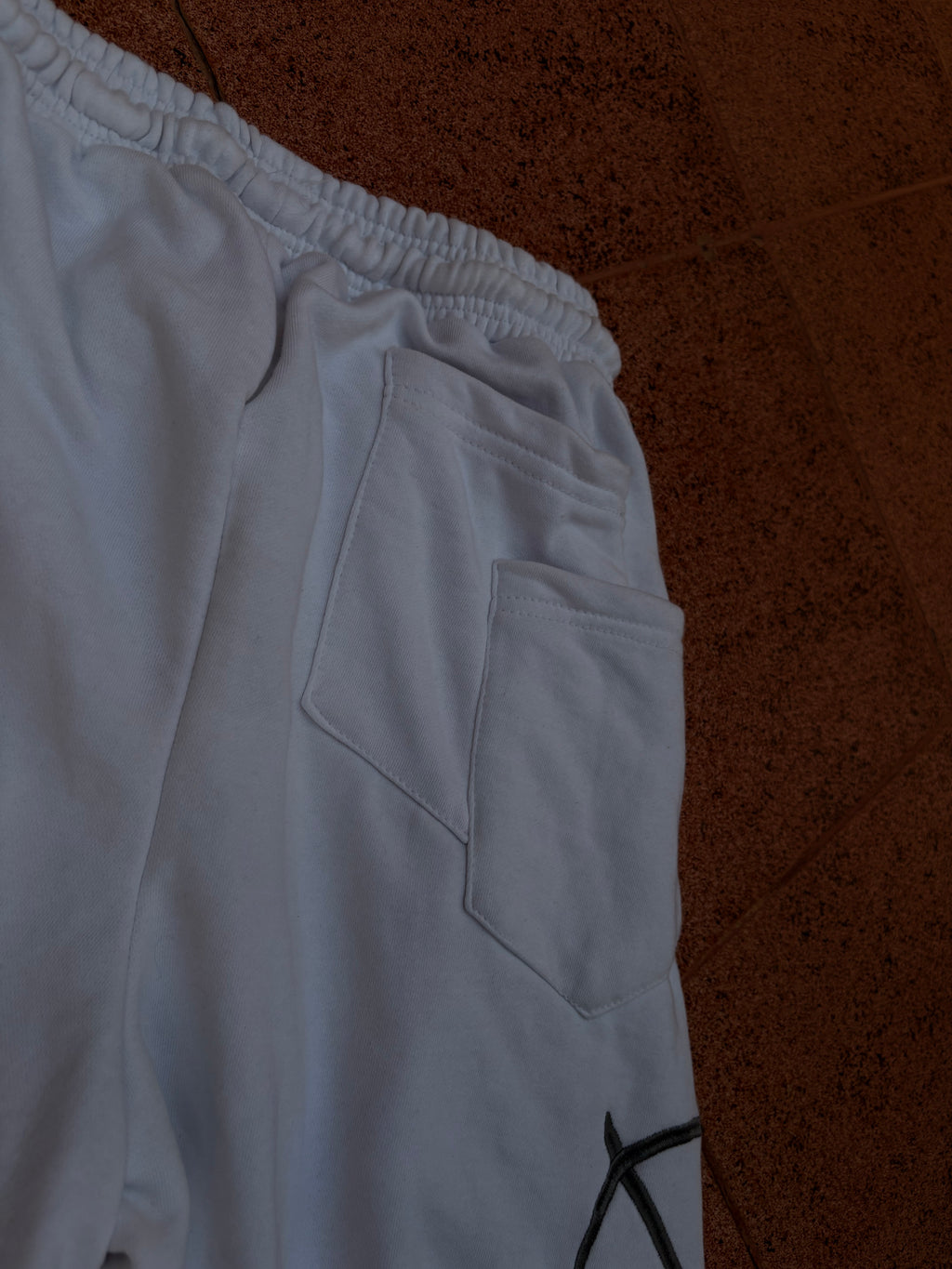 (1 OF 1) 001 SWEATS